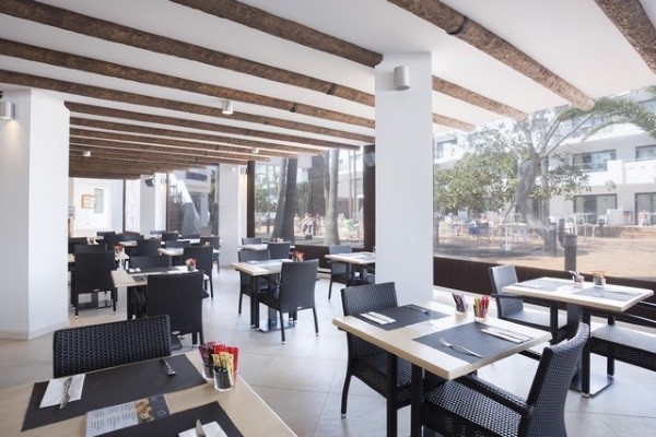 restaurant-be-live-experience-lanzarote-beach_405992_pgbighd