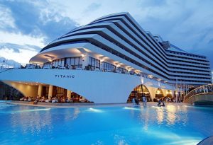 Séjour pas cher à l'Hôtel Titanic Beach Lara 5*| Antalya, Turquie